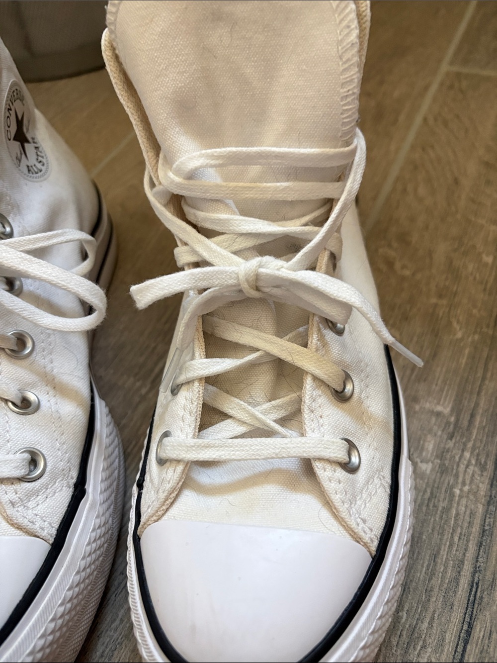 Converse white Platform High tops. Size 9 - Picture 2 of 9